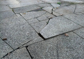 铺装开裂、空鼓、沉降90%问题，其实出在基层，而不是面层