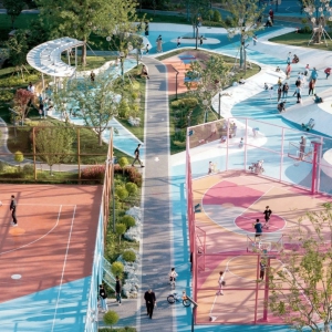 SoBA设计了一个色彩缤纷的体育公园，其设计灵感源自昆曲的水袖 ...